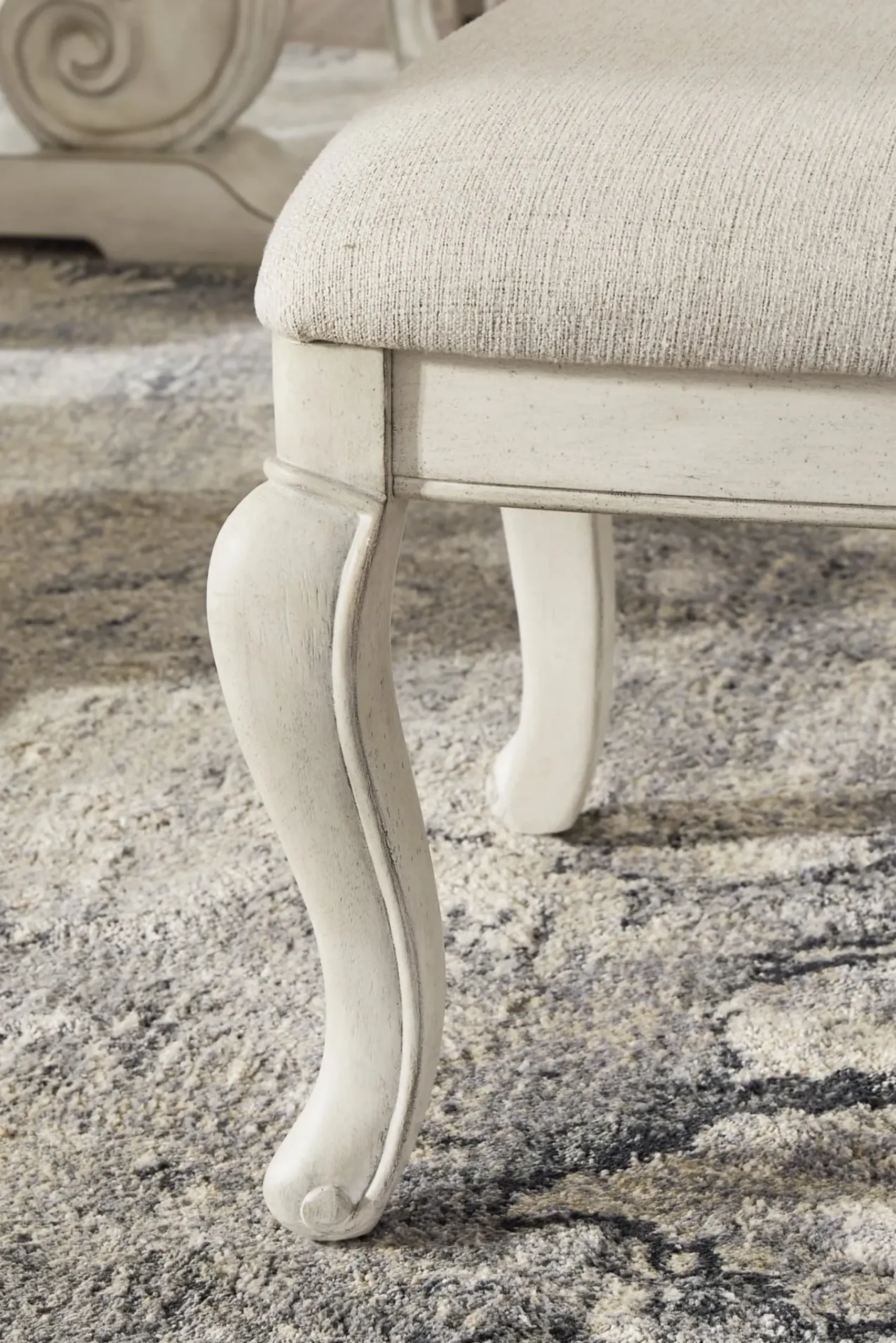 Discount American Furniture Galleries Arlendyne Dining Chair