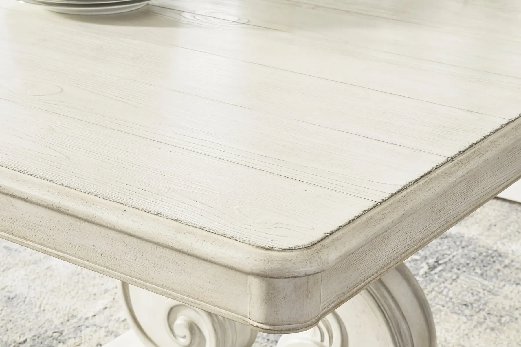 Online American Furniture Galleries Arlendyne Dining Table