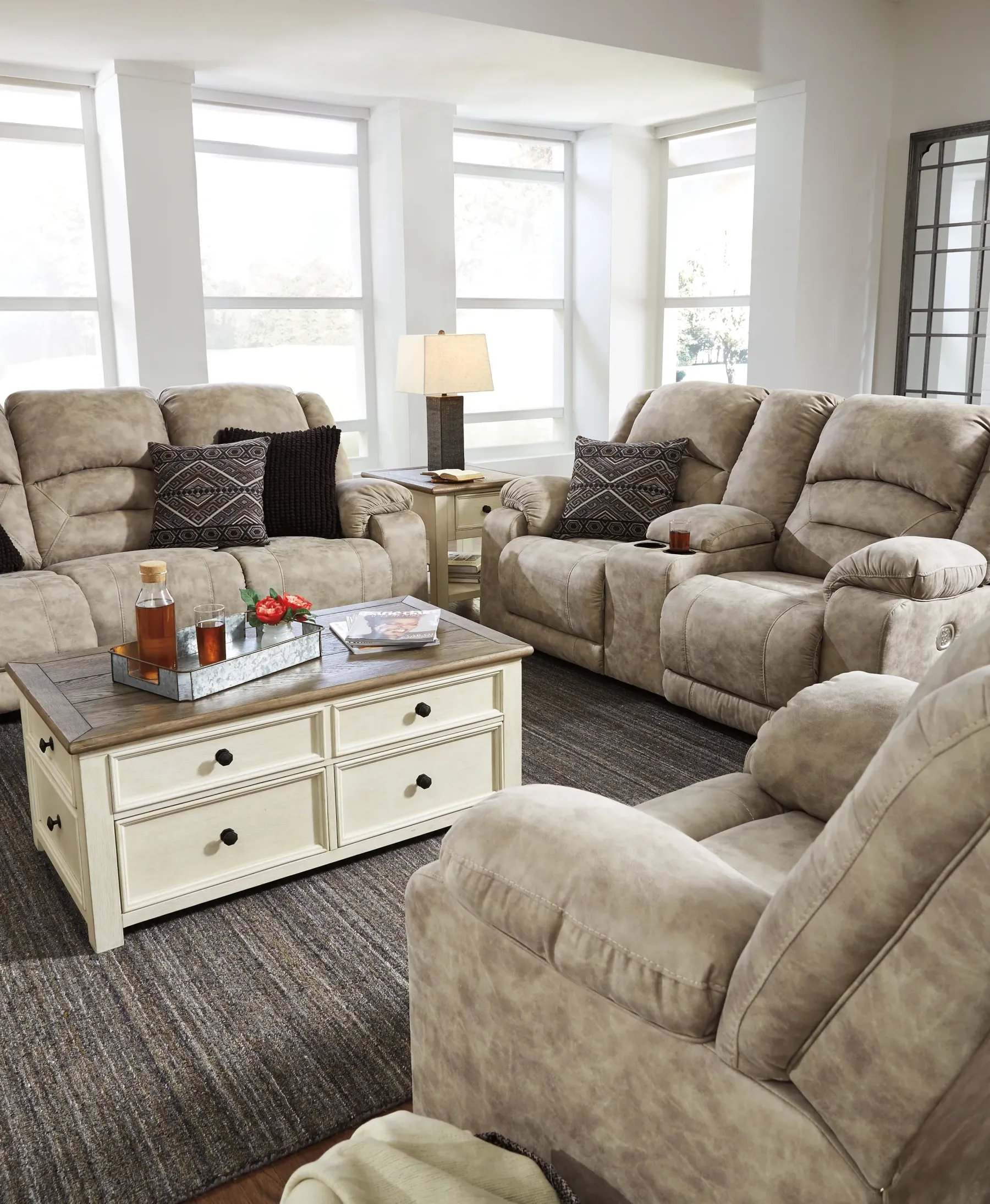 Hot American Furniture Galleries Bolanburg Rectangular End Table