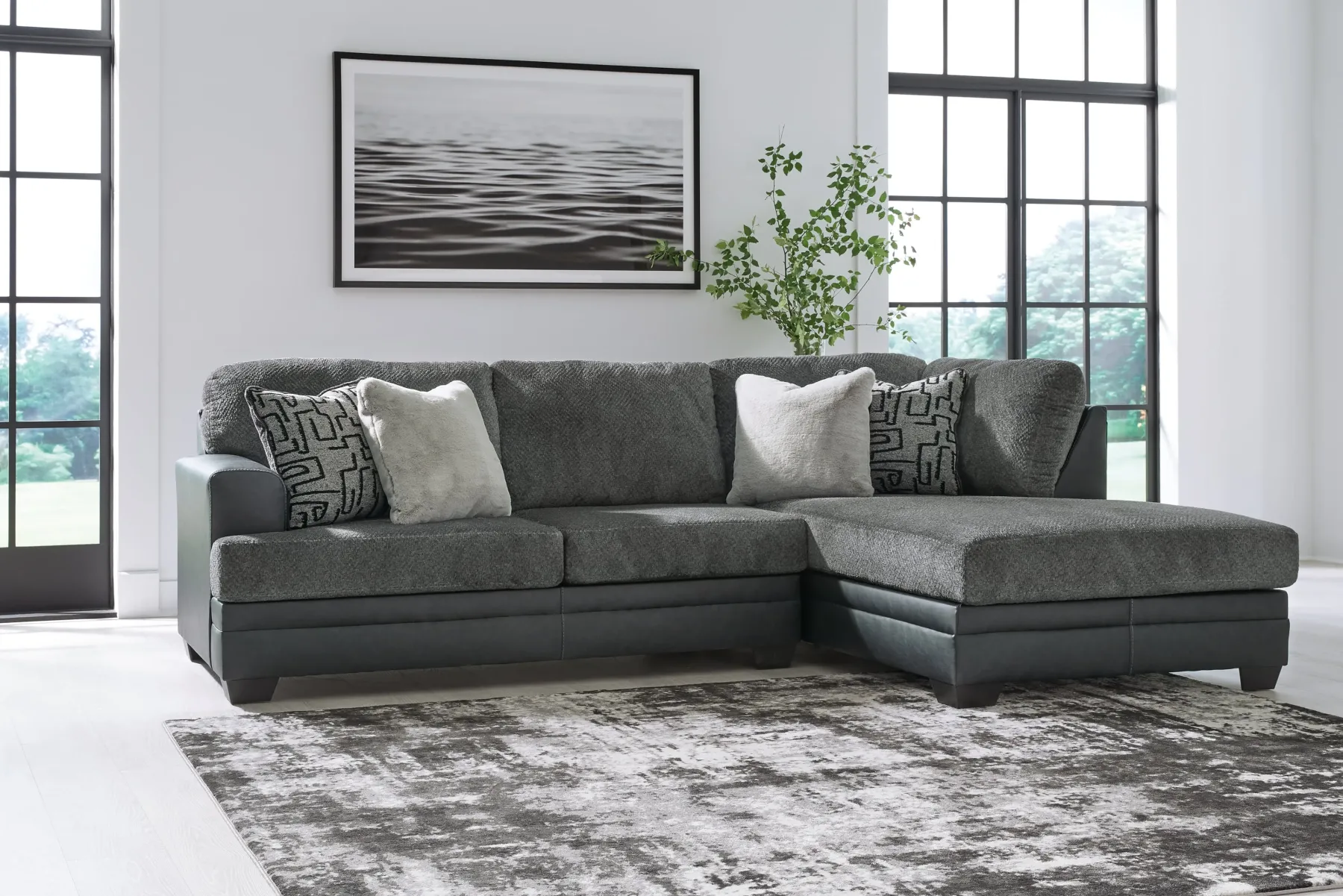 Best American Furniture Galleries Brixley Pier 2-Piece Sectional With Chaise