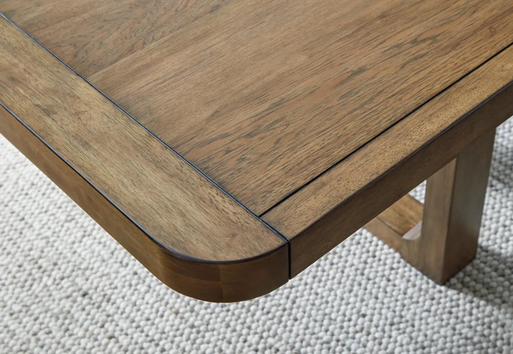 Outlet American Furniture Galleries Cabalynn Dining Table