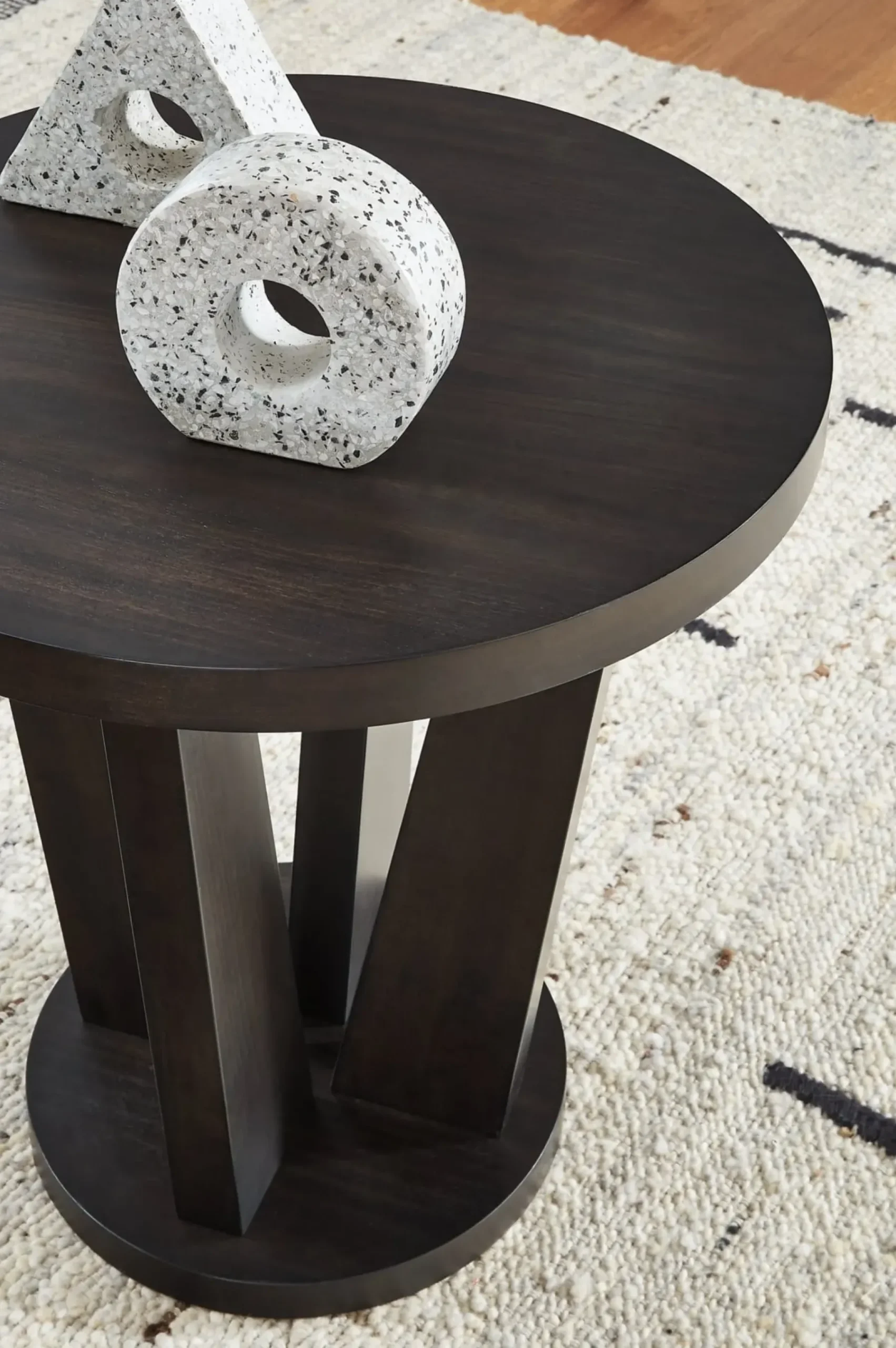 Sale American Furniture Galleries Chasinfield Round End Table