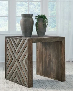 New American Furniture Galleries Dreggan Square End Table