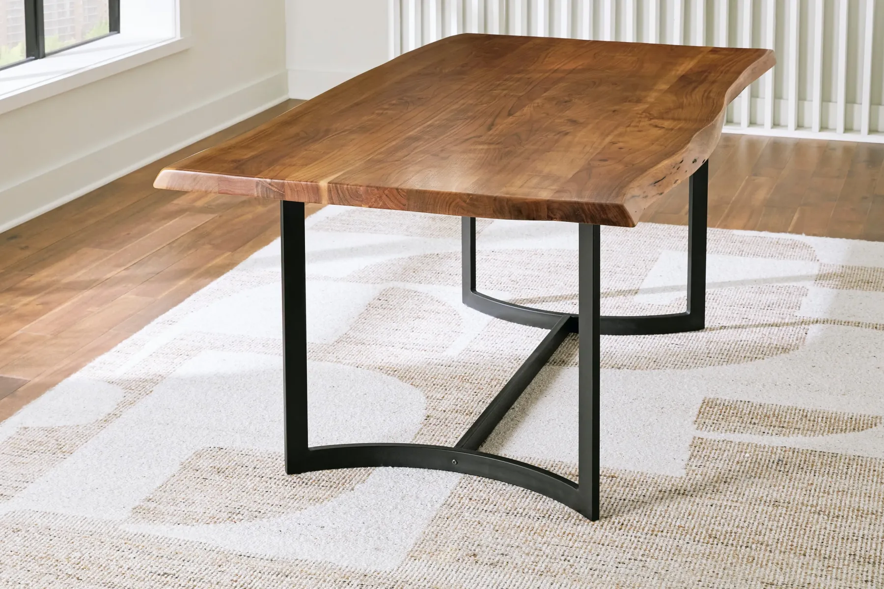 Best American Furniture Galleries Fortmaine 5-Piece Dining Set