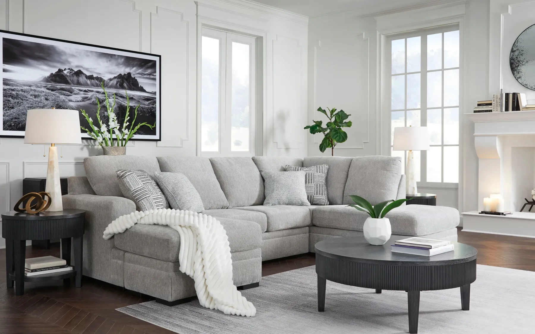 Online American Furniture Galleries Gabyleigh 2-Piece Sectional With Chaise