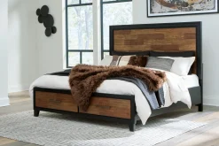 Discount American Furniture Galleries Kraeburn Queen Panel Storage Bed