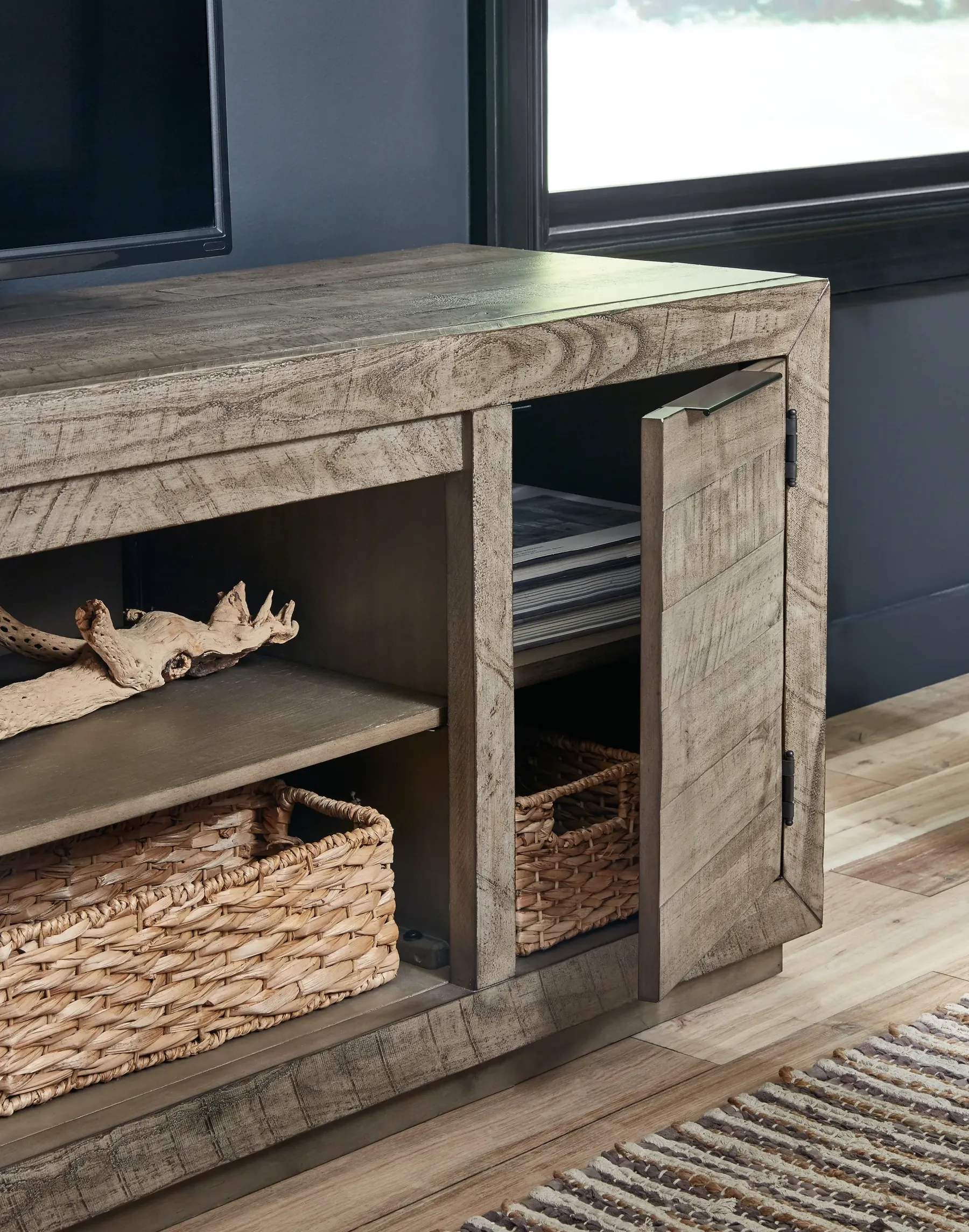 Outlet American Furniture Galleries Krystanza XL TV Stand W/ Fireplace Option
