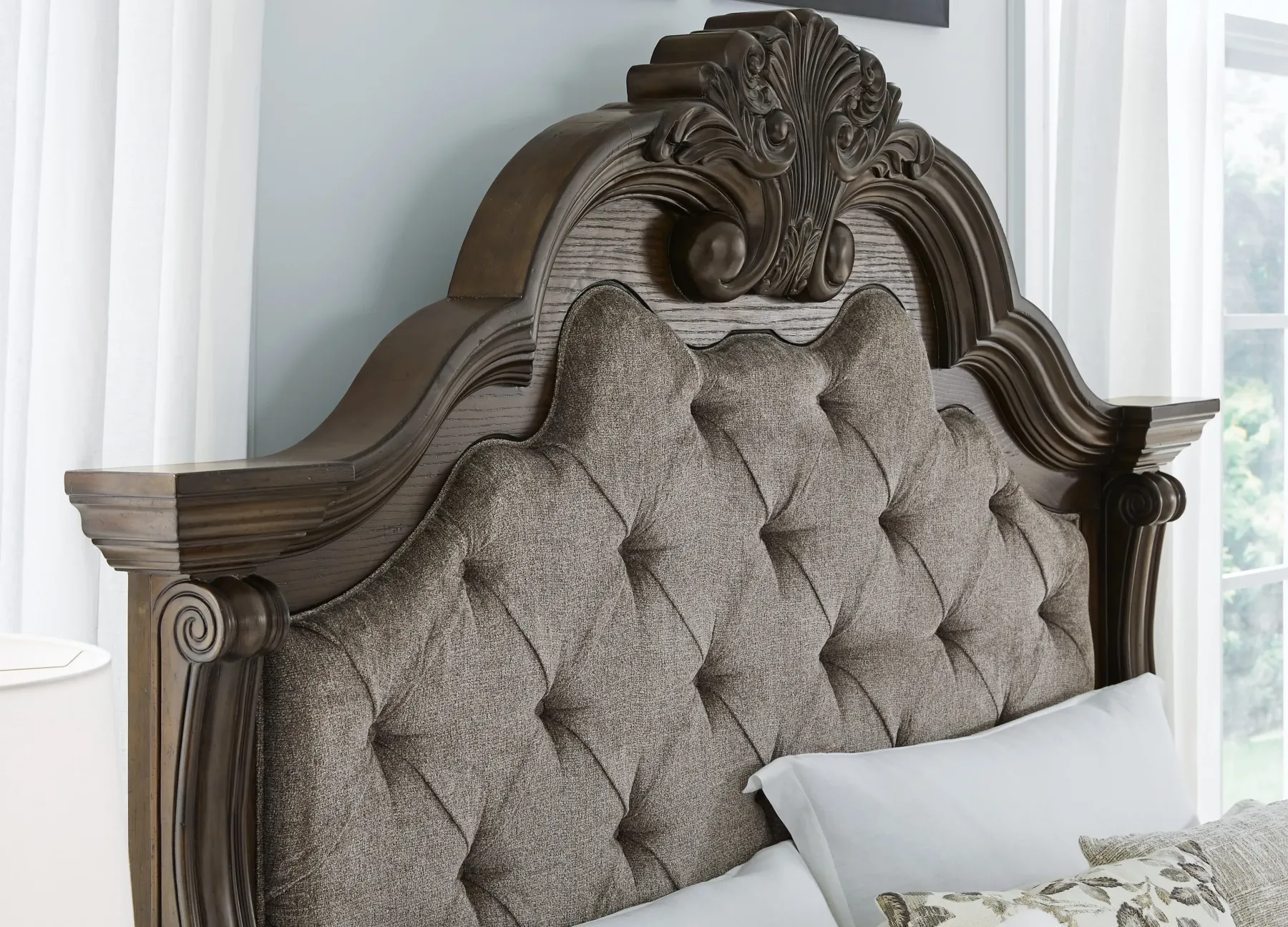 Fashion American Furniture Galleries Maylee Queen Upholstered Bed