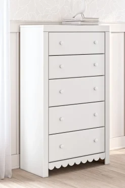 Online American Furniture Galleries Mollviney 5-Drawer Chest