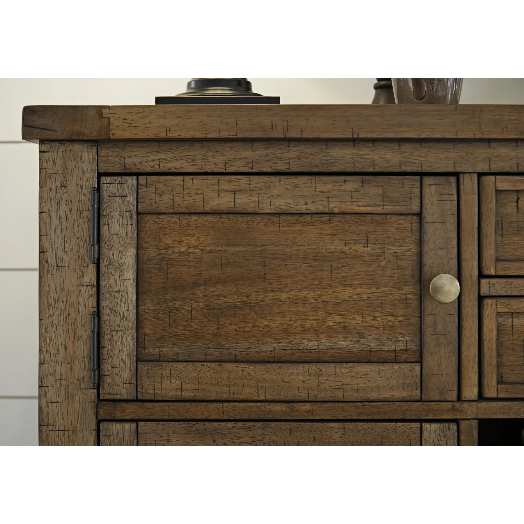 Outlet American Furniture Galleries Moriville Dining Room Server