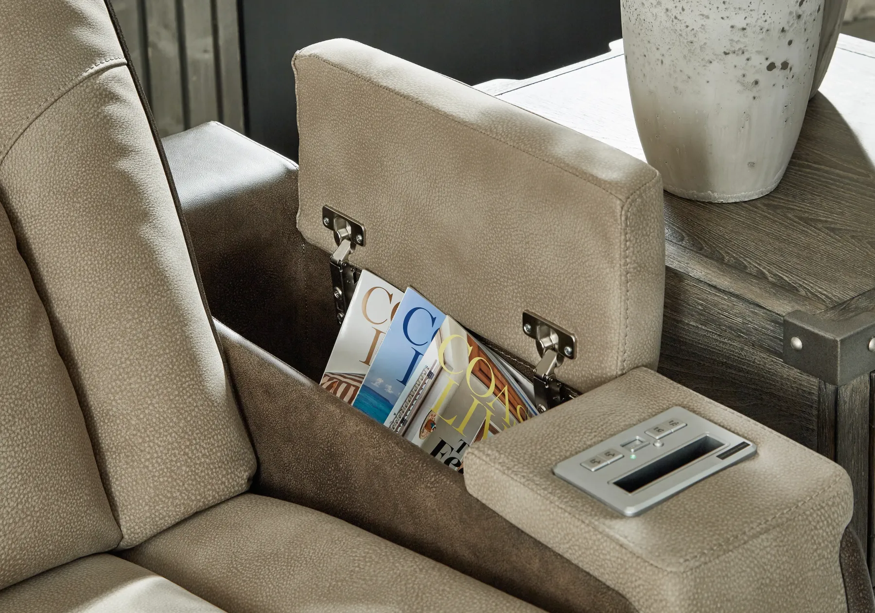 Online American Furniture Galleries Next-Gen DuraPella Pwr Rec Sofa With Adj Headrest