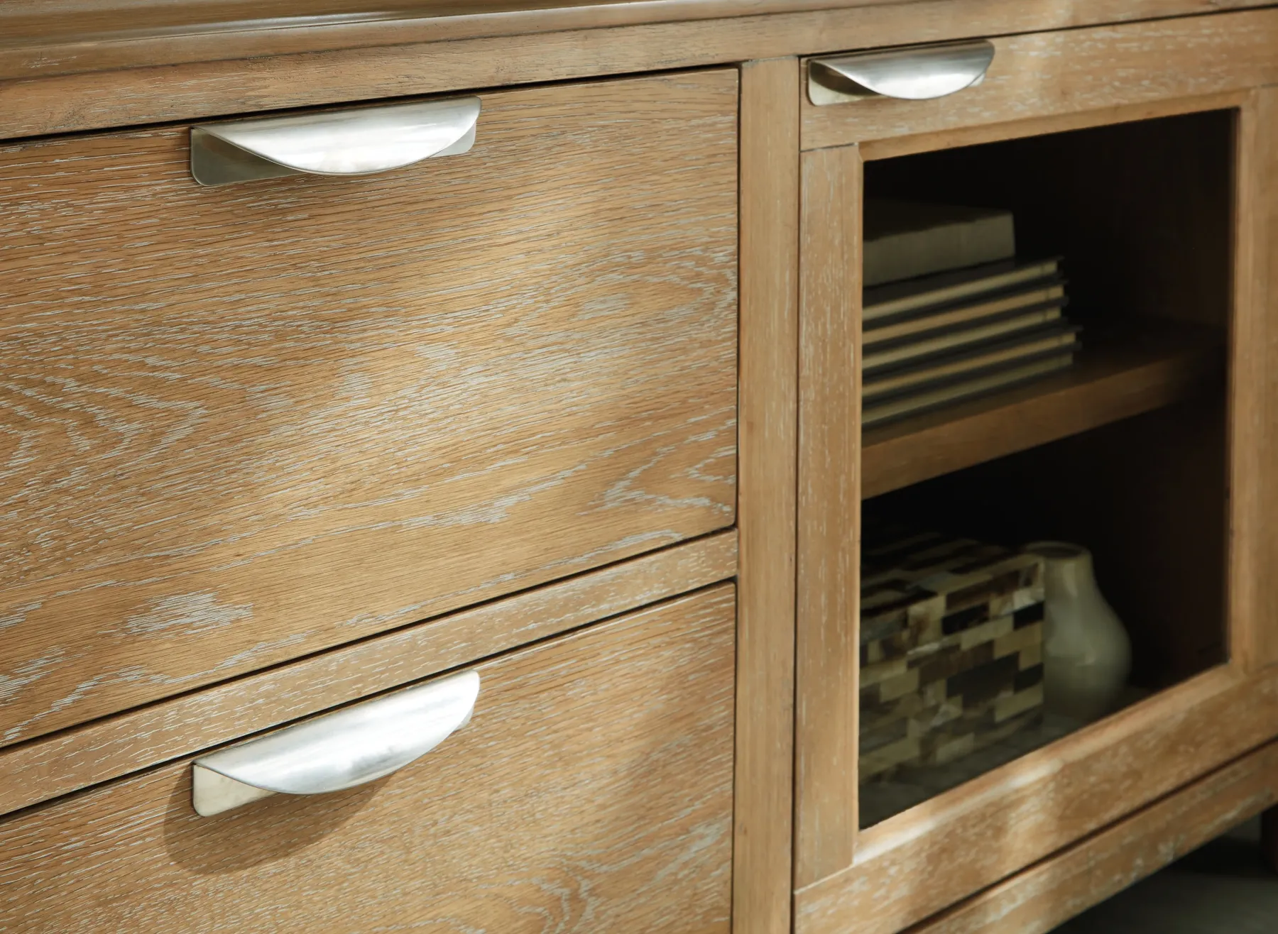 Online American Furniture Galleries Rencott Extra Large TV Stand