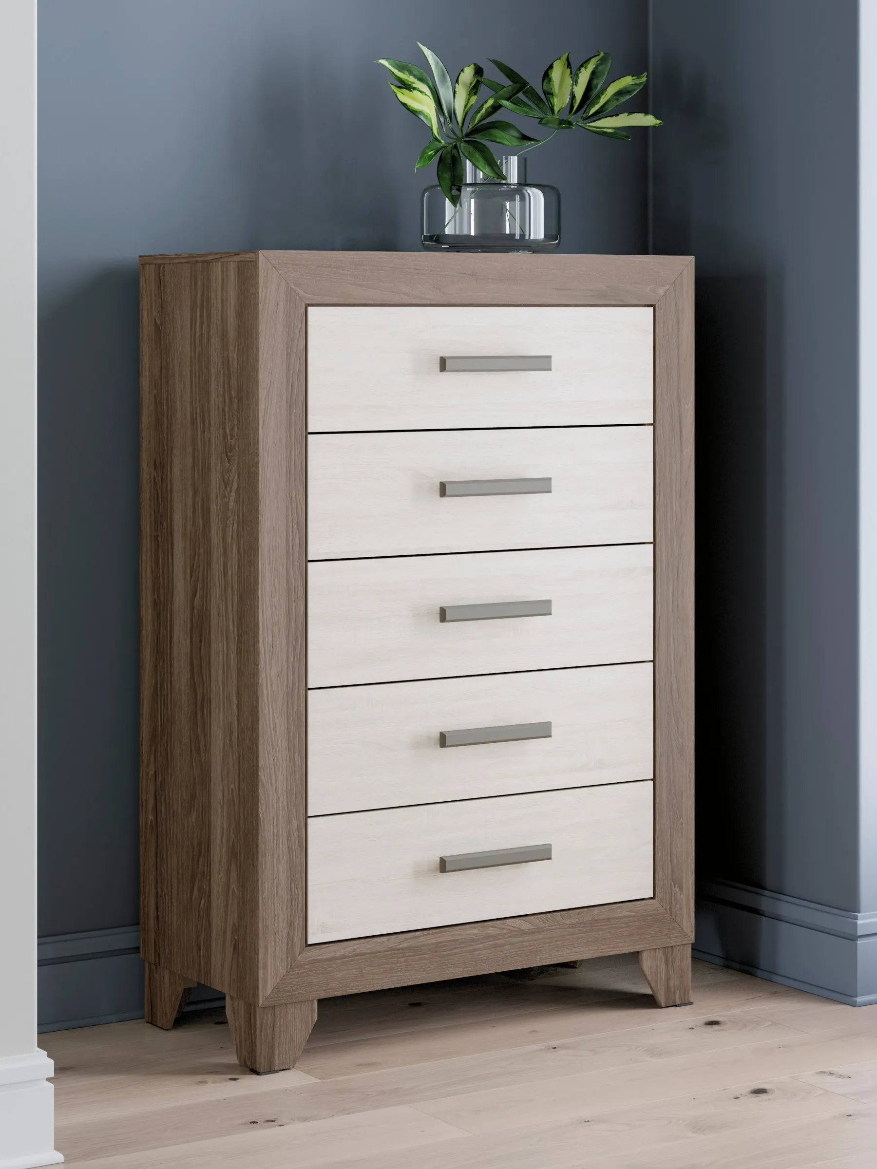Discount American Furniture Galleries Sharnari Chest