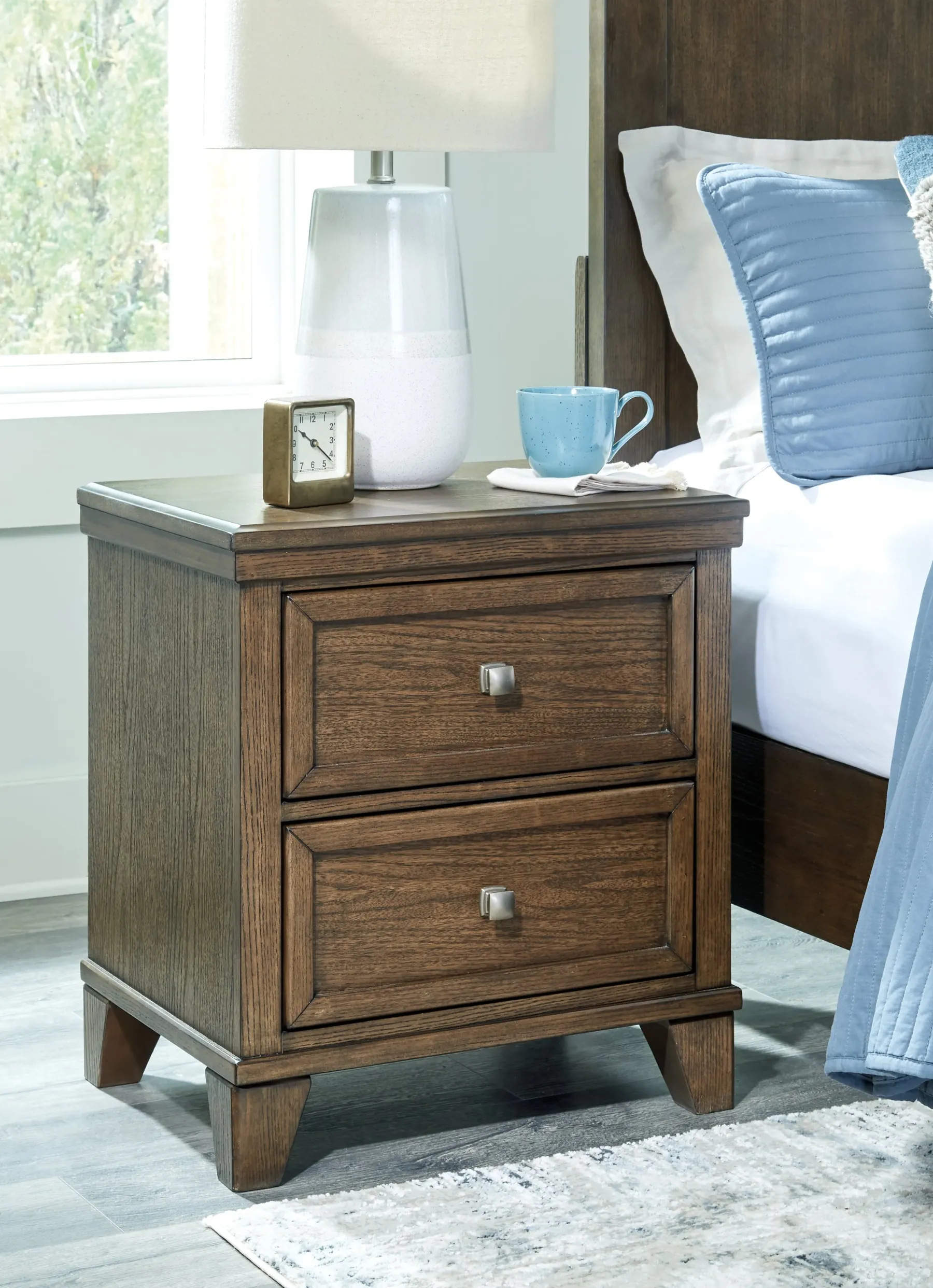 Outlet American Furniture Galleries Shawbeck 2-Drawer Nightstand