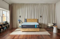New American Furniture Galleries Tempur-LuxeBreeze® 2.0 Med Hybrid King LuxeBreeze® Medium Mattress