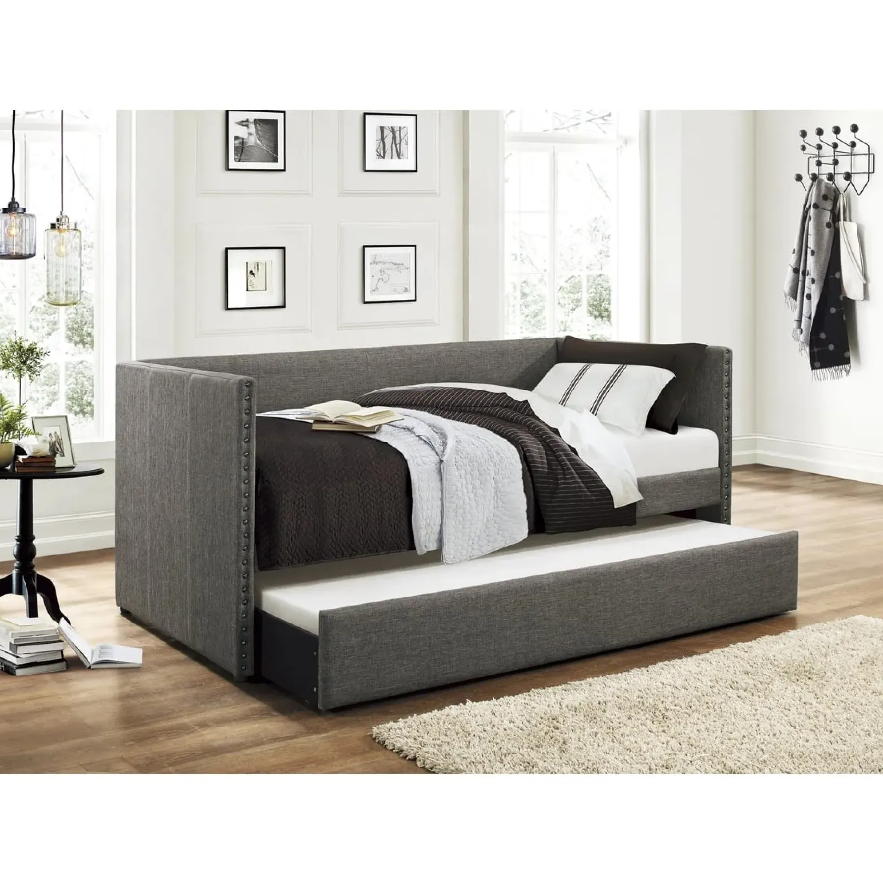 Clearance American Furniture Galleries Therese Daybed with Trundle