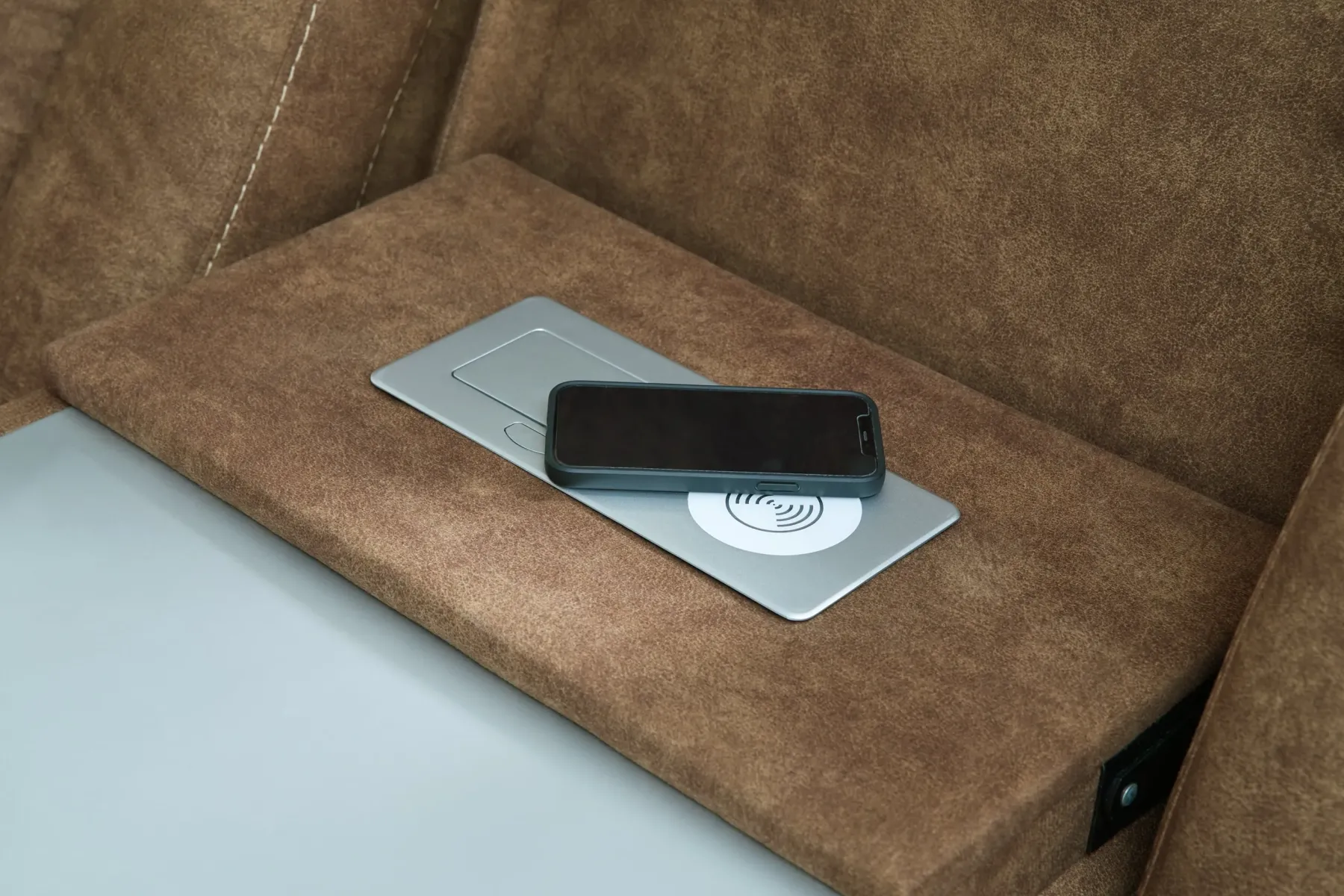 Outlet American Furniture Galleries Wolfridge Sofa